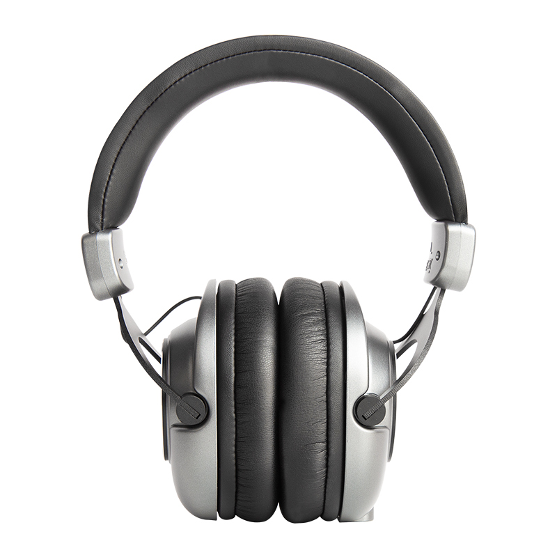Closed back Monitoring Headphone